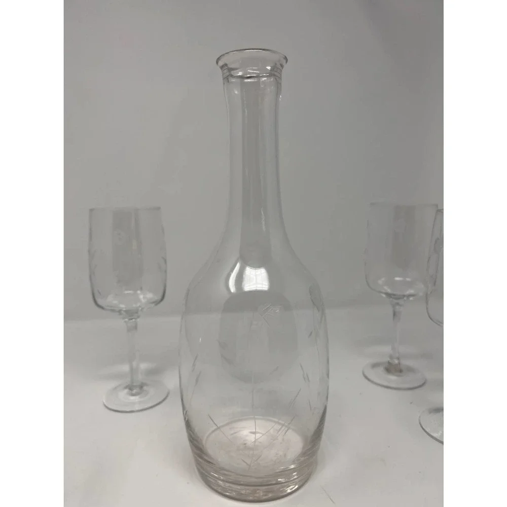 Carafe 5 Glasses with Petite Roses 11 1/2